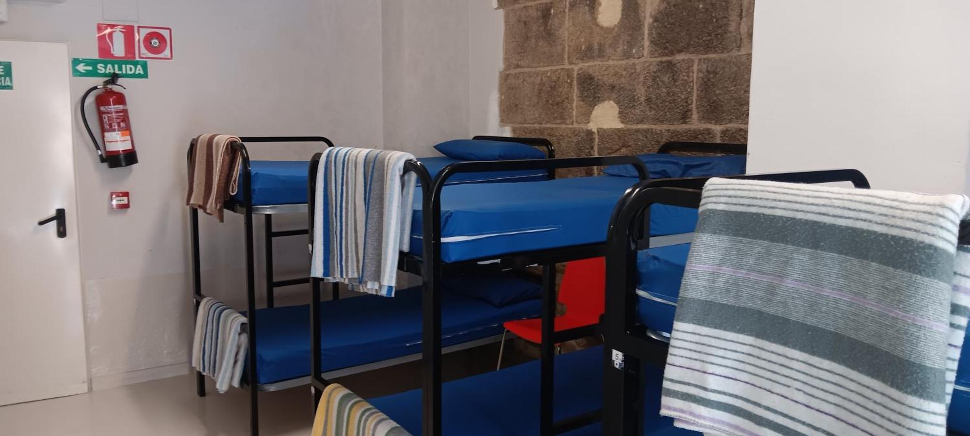 Albergue Santiago Apostol Логроньо Экстерьер фото